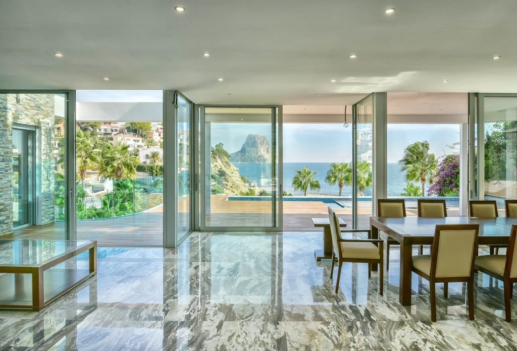 2 bedroom Villa for sale in Calpe / Calp with pool - € 2,950,000 (Ref: 10043900)