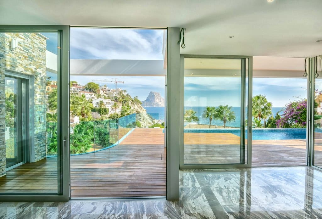 2 bedroom Villa for sale in Calpe / Calp with pool - € 2,950,000 (Ref: 10043900)