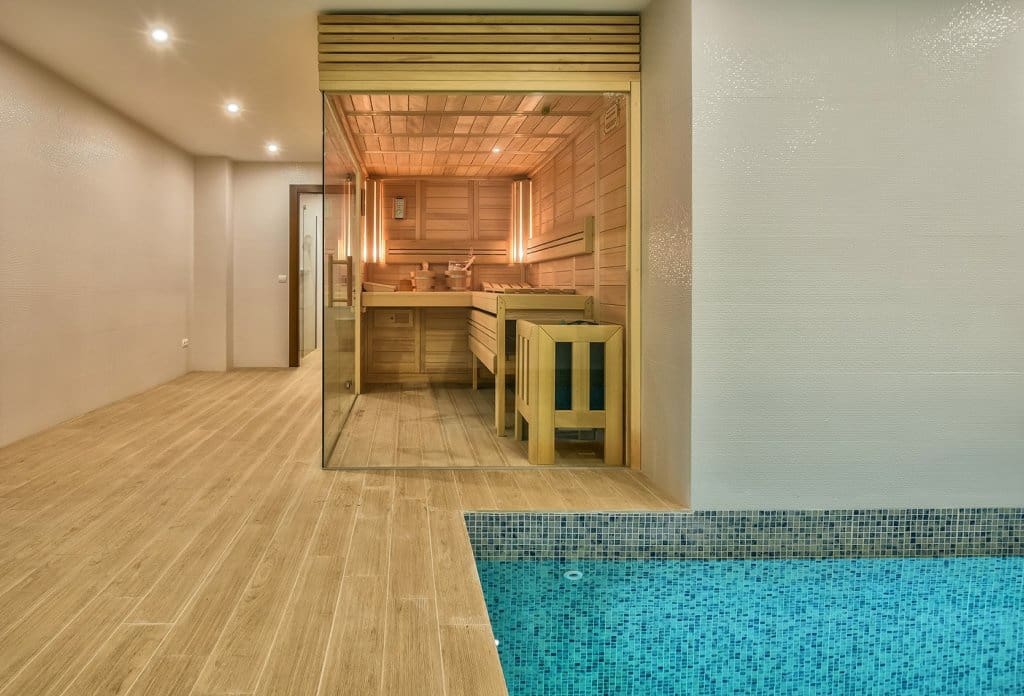 2 bedroom Villa for sale in Calpe / Calp with pool - € 2,950,000 (Ref: 10043900)