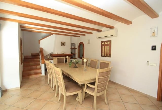 6 quarto Moradia para venda em Casco Urbano, Teulada-Moraira com piscina - 1 100 000 € (Ref: 10043901)