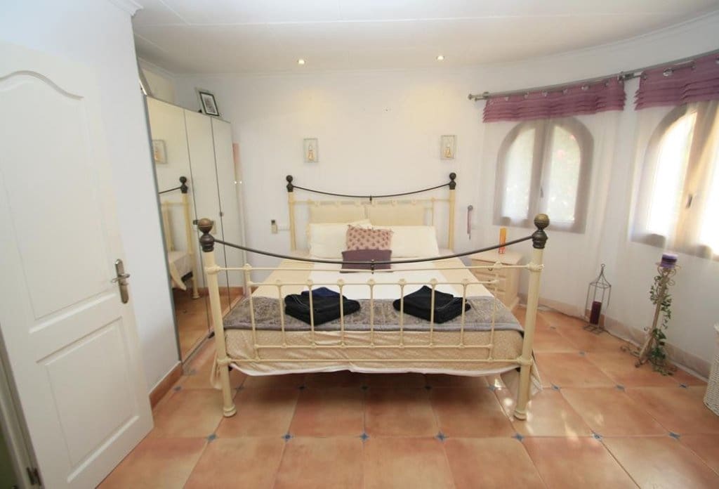 6 quarto Moradia para venda em Moraira com piscina - 1 100 000 € (Ref: 10043901)