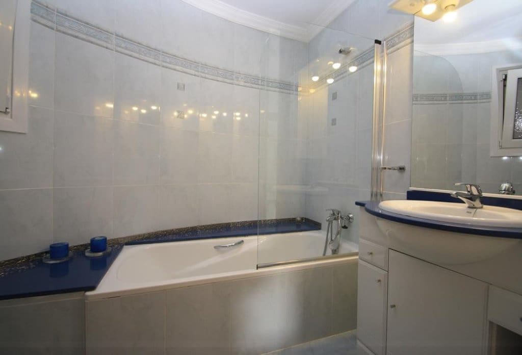 6 quarto Moradia para venda em Moraira com piscina - 1 100 000 € (Ref: 10043901)