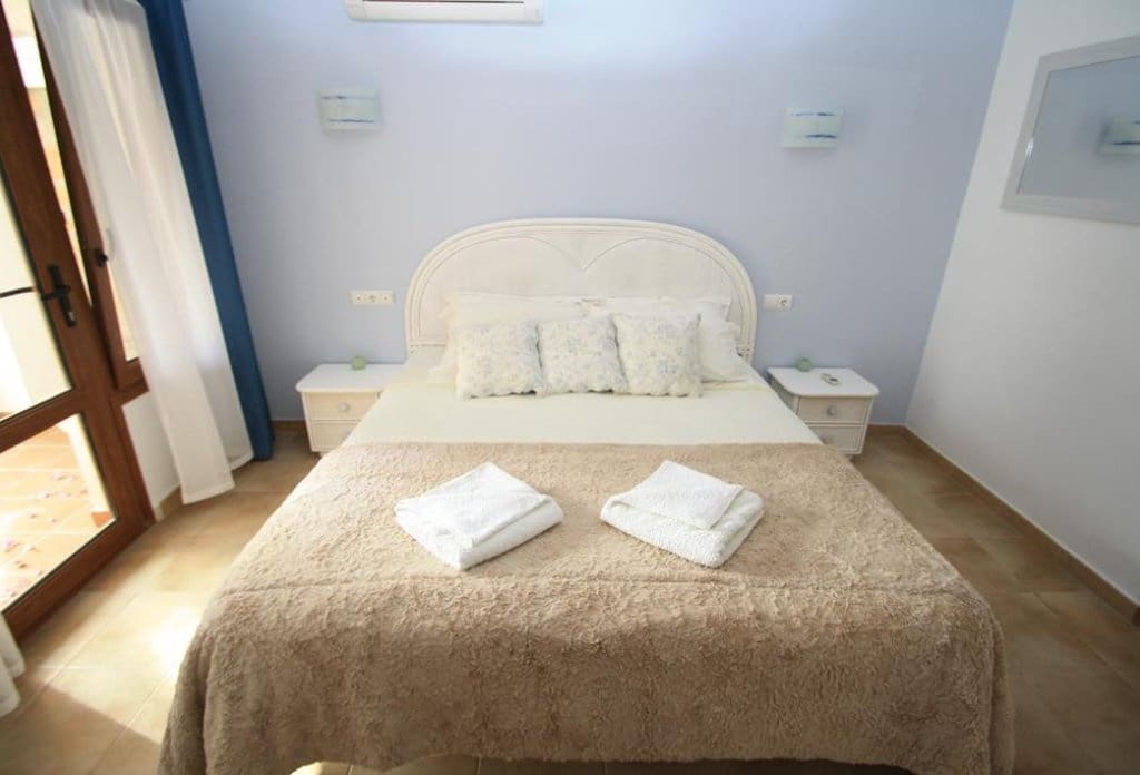 6 quarto Moradia para venda em Moraira com piscina - 1 100 000 € (Ref: 10043901)