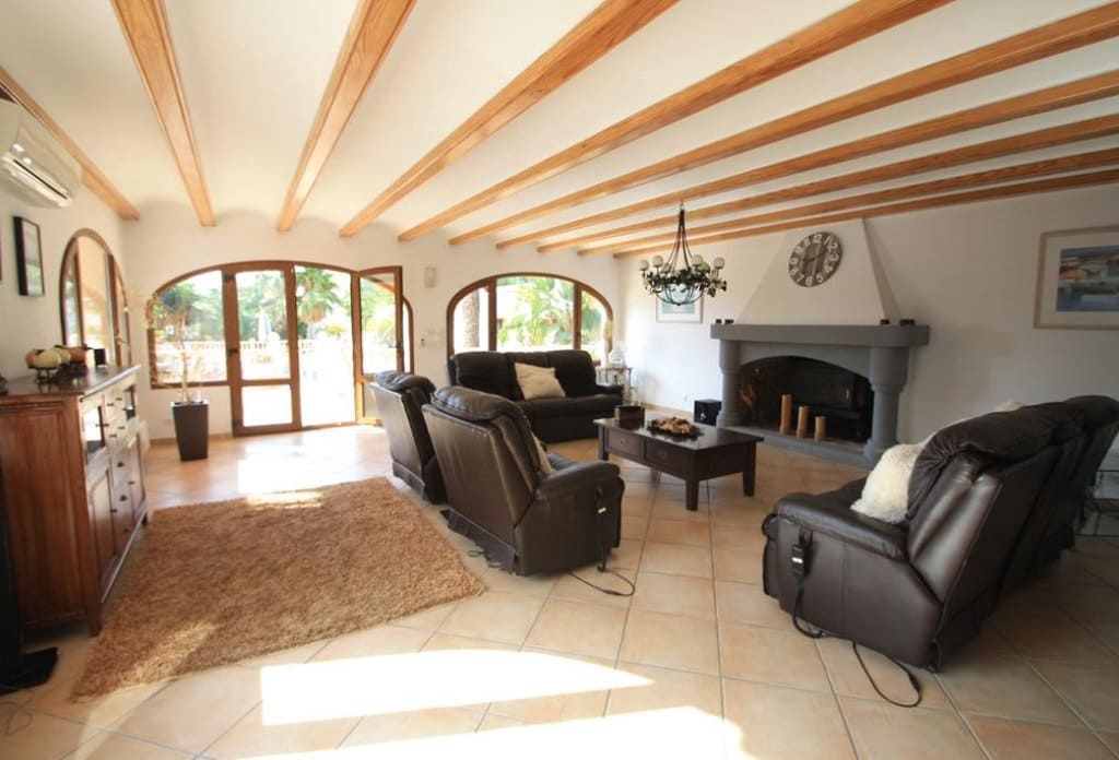 6 quarto Moradia para venda em Moraira com piscina - 1 100 000 € (Ref: 10043901)