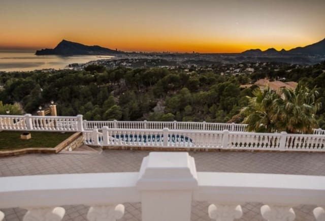 10 chambre Villa/Maison à vendre à Altea avec piscine - 5 900 000 € (Ref: 10043902)
