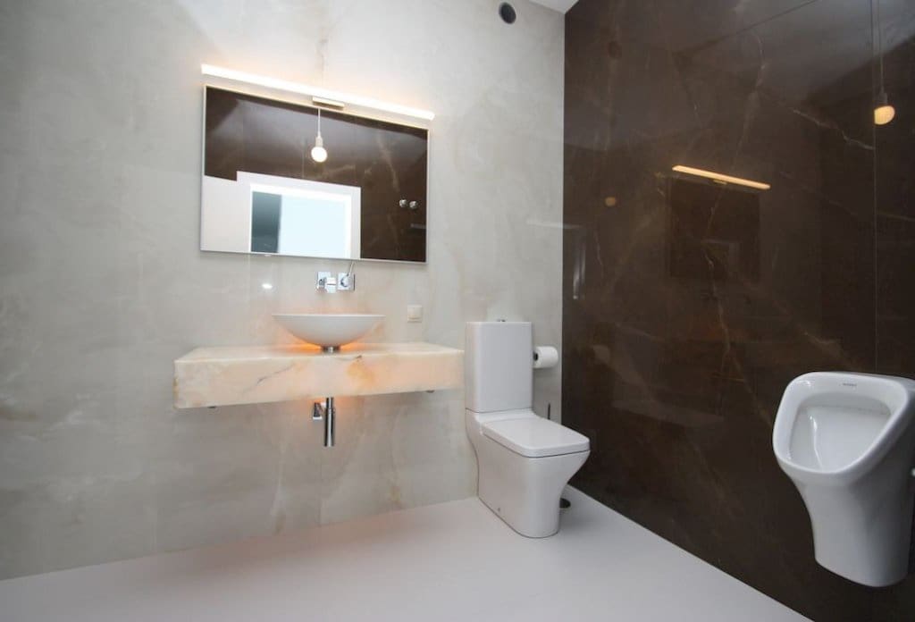 6 bedroom Villa for sale in Calpe / Calp with pool - € 1,950,000 (Ref: 10043903)