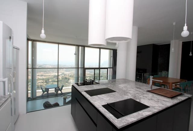 6 bedroom Villa for sale in Calpe / Calp with pool - € 1,950,000 (Ref: 10043903)