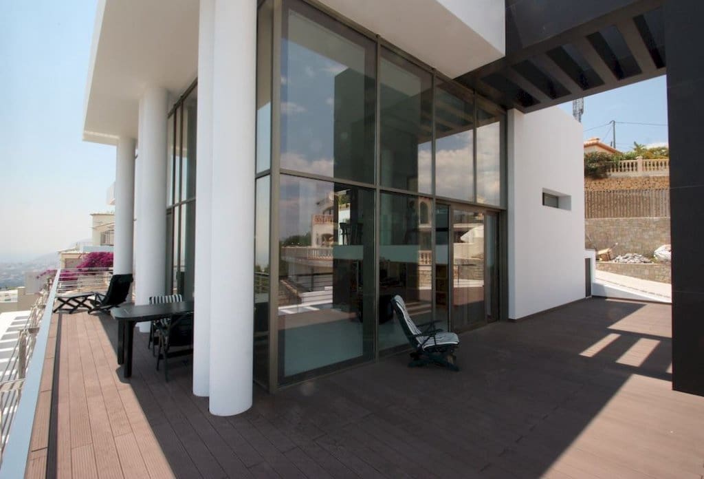 6 bedroom Villa for sale in Calpe / Calp with pool - € 1,950,000 (Ref: 10043903)