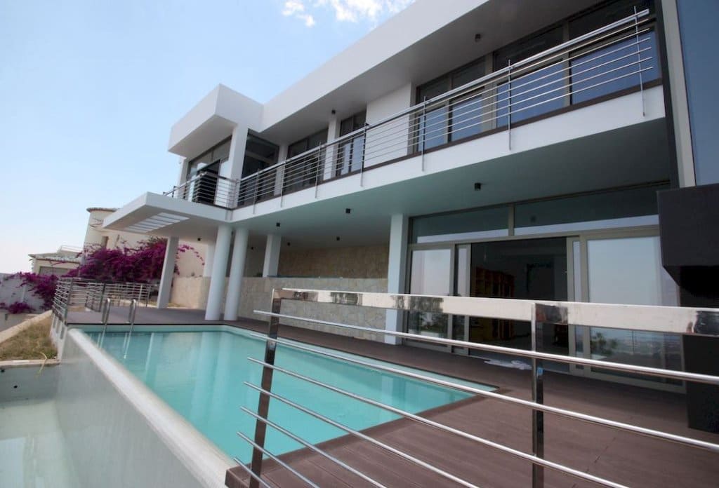 6 bedroom Villa for sale in Calpe / Calp with pool - € 1,950,000 (Ref: 10043903)