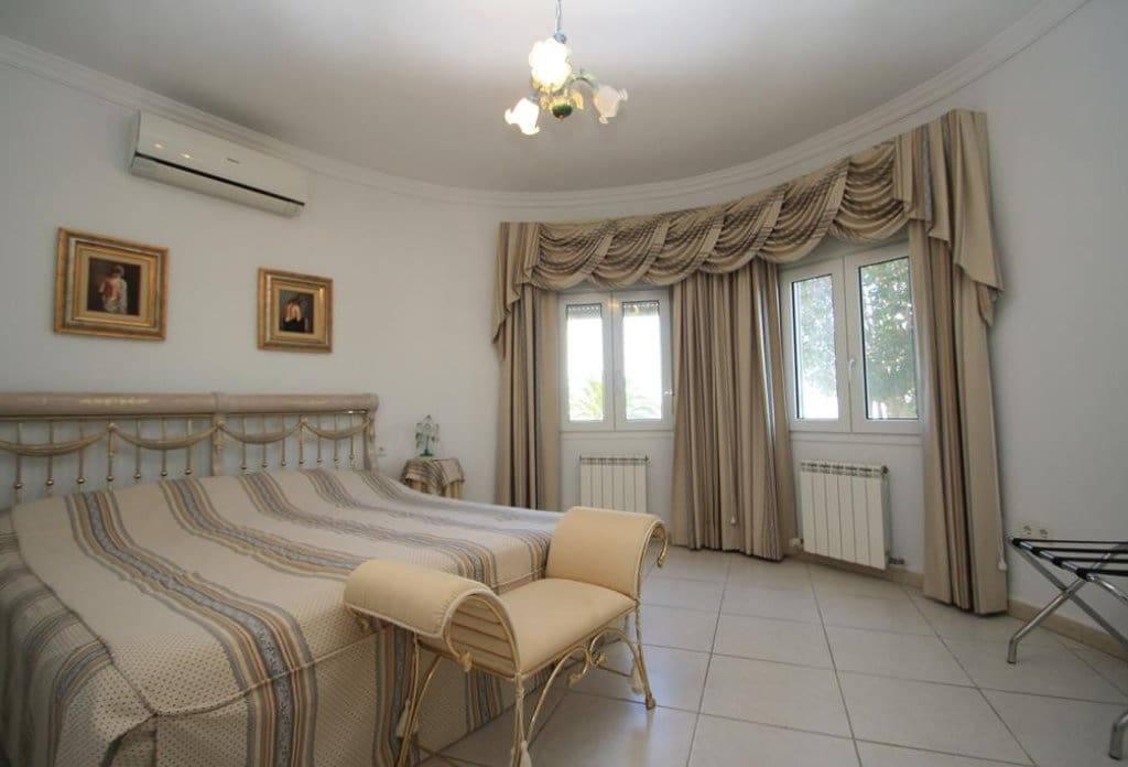 5 quarto Moradia para venda em Calpe / Calp com piscina - 1 500 000 € (Ref: 10043904)