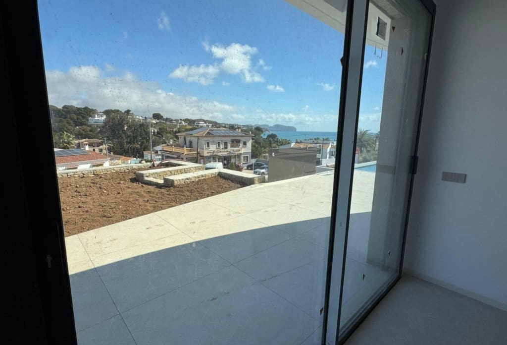 Chalet de 4 habitaciones en Benissa en venta con piscina - 3.195.000 € (Ref: 10043909)