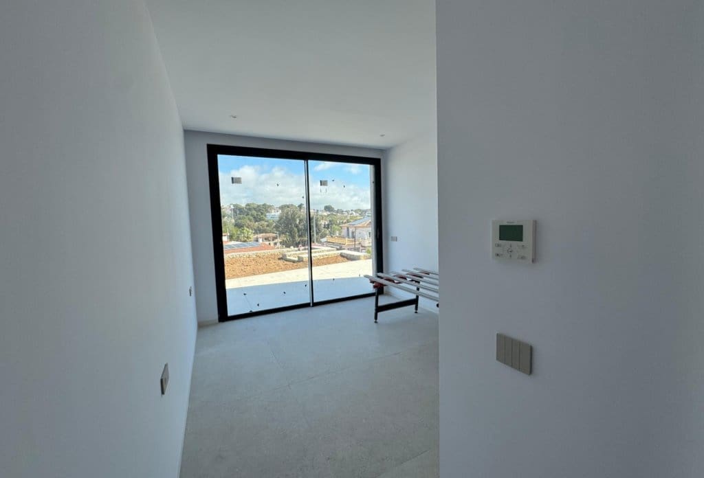 Chalet de 4 habitaciones en Benissa en venta con piscina - 3.195.000 € (Ref: 10043909)