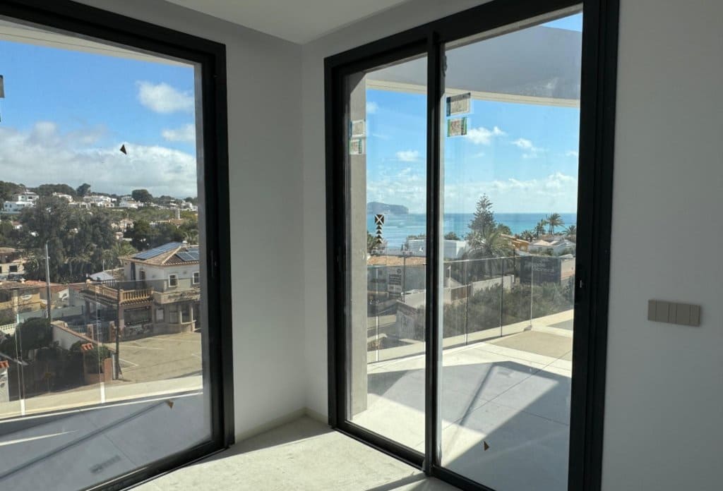Chalet de 4 habitaciones en Benissa en venta con piscina - 3.195.000 € (Ref: 10043909)