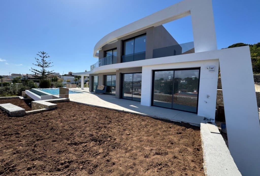 Chalet de 4 habitaciones en Benissa en venta con piscina - 3.195.000 € (Ref: 10043909)