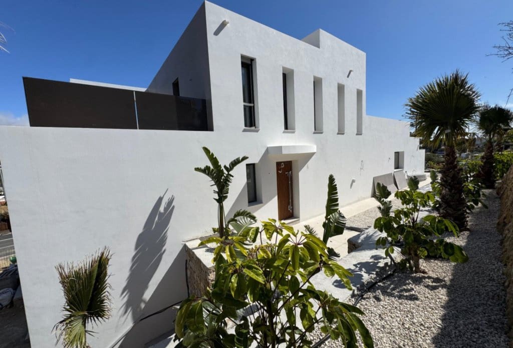 Chalet de 4 habitaciones en Benissa en venta con piscina - 3.195.000 € (Ref: 10043909)