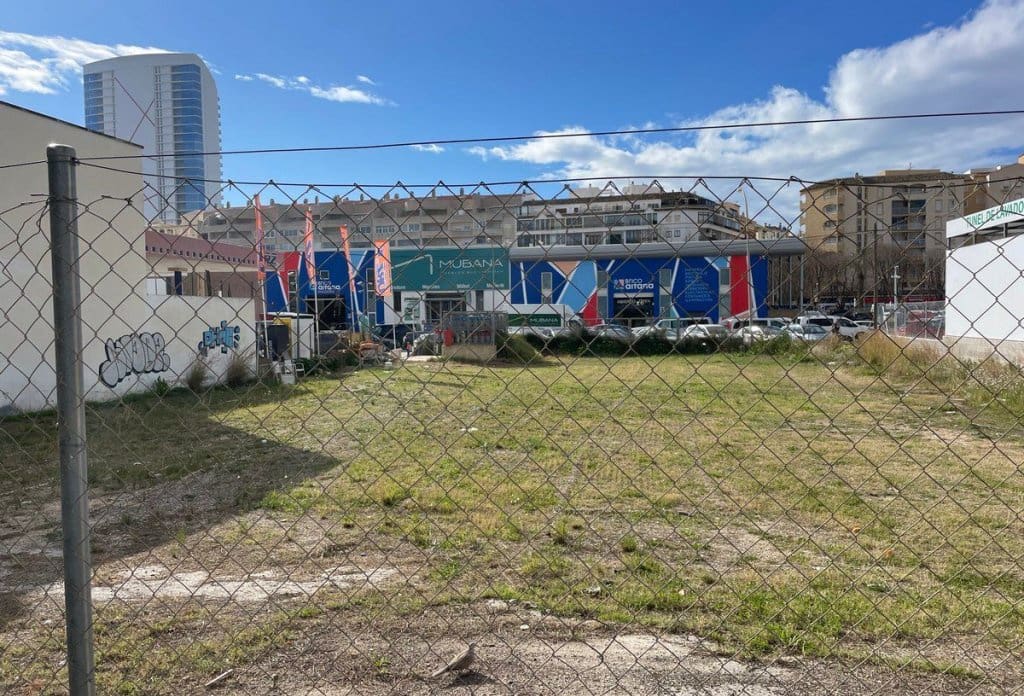 Rakentamaton maa myytävänä paikassa Calpe / Calp - 1 100 000 € (Ref: 10043914)