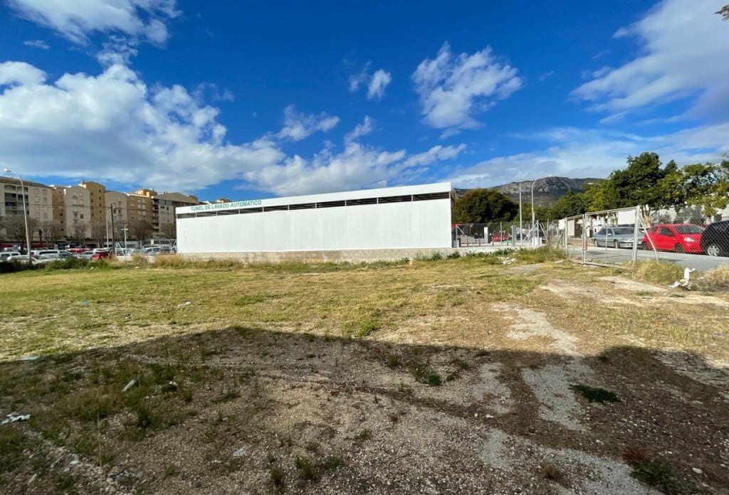 Rakentamaton maa myytävänä paikassa Calpe / Calp - 1 100 000 € (Ref: 10043914)