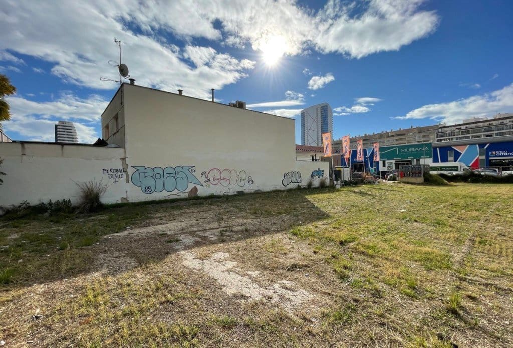 Rakentamaton maa myytävänä paikassa Calpe / Calp - 1 100 000 € (Ref: 10043914)
