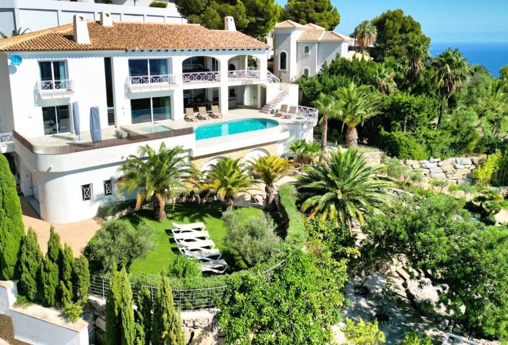 4 soveværelse Villa til salg i Altea med swimmingpool - € 2.650.000 (Ref: 10043915)