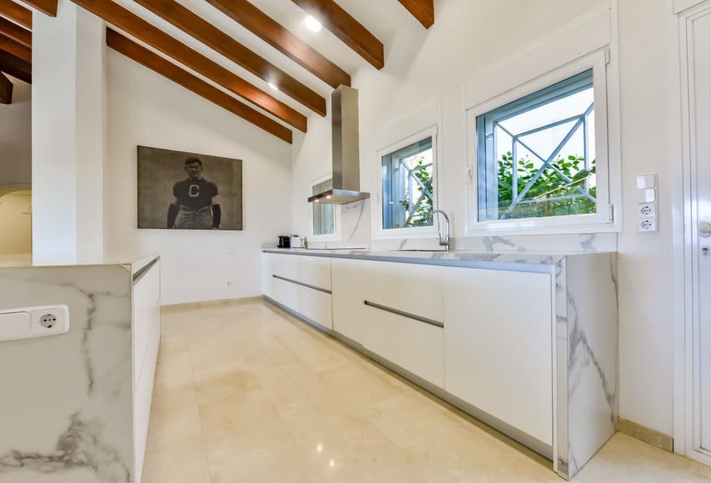 4 soveværelse Villa til salg i Altea med swimmingpool - € 2.650.000 (Ref: 10043915)