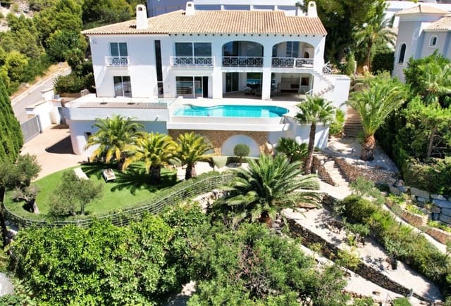 4 soveværelse Villa til salg i Altea med swimmingpool - € 2.650.000 (Ref: 10043915)
