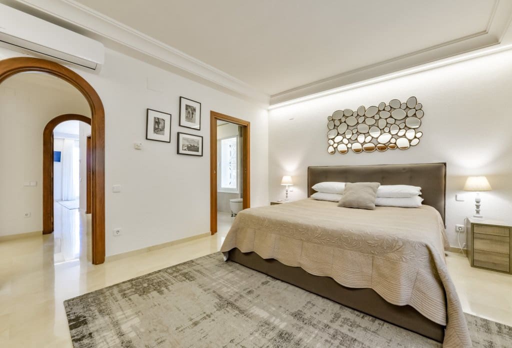 4 soveværelse Villa til salg i Altea med swimmingpool - € 2.650.000 (Ref: 10043915)