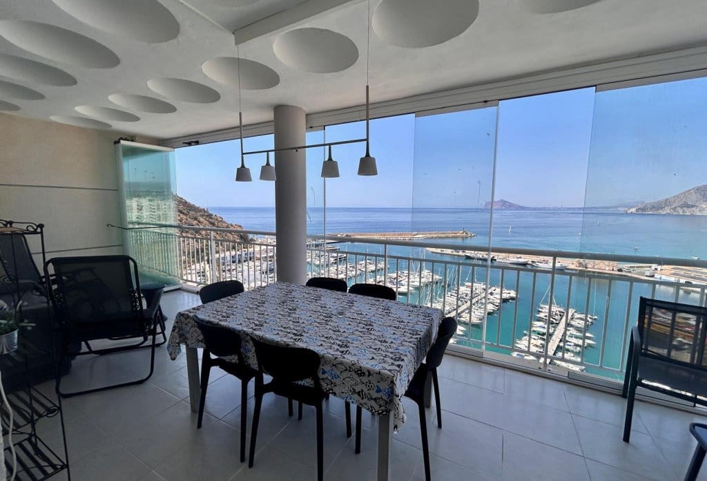 Apartamento de 3 habitaciones en Calpe / Calp en venta con piscina - 890.000 € (Ref: 10043918)