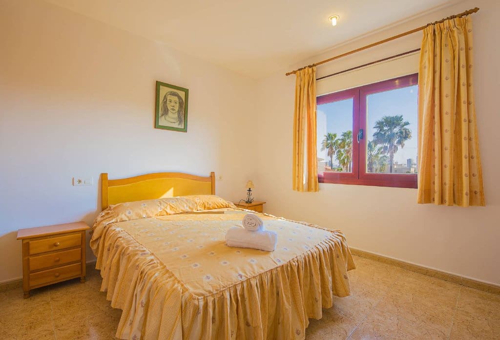 11 bedroom Villa for sale in Calpe / Calp with pool - € 950,000 (Ref: 10043919)