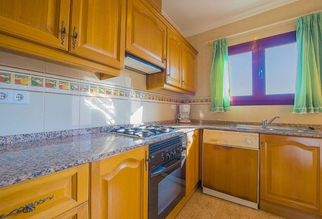 11 bedroom Villa for sale in Calpe / Calp with pool - € 950,000 (Ref: 10043919)