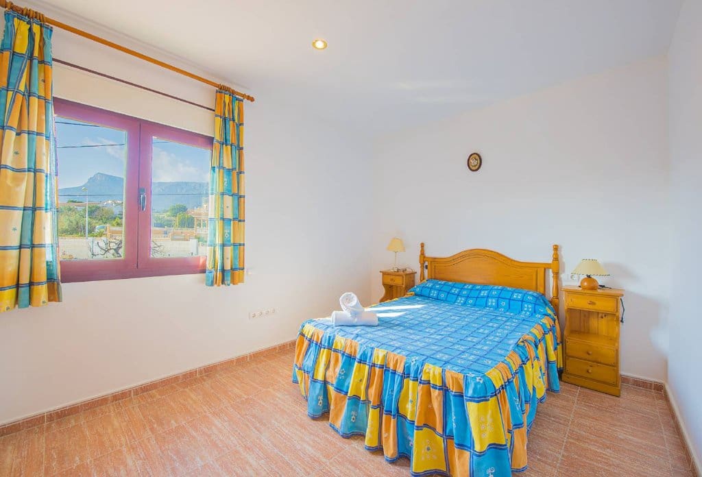11 bedroom Villa for sale in Calpe / Calp with pool - € 950,000 (Ref: 10043919)