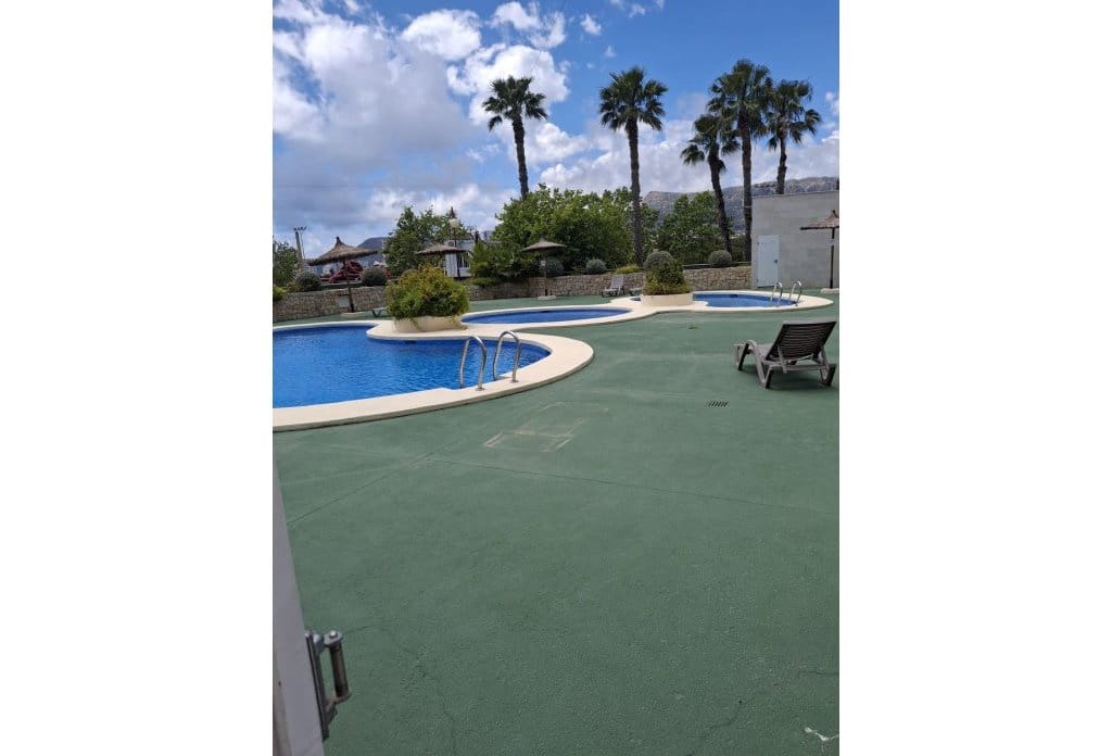 Apartamento de 2 habitaciones en Calpe / Calp en venta con piscina garaje - 420.000 € (Ref: 10043924)
