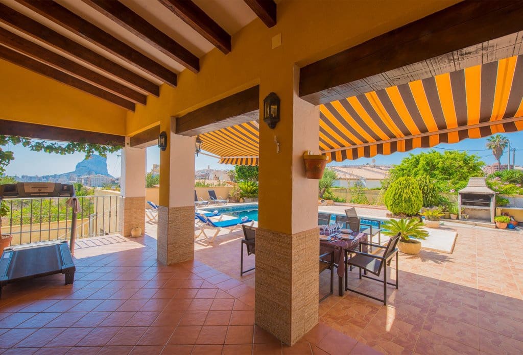 4 chambre Villa/Maison à vendre à Calpe / Calp avec piscine - 950 000 € (Ref: 10043929)
