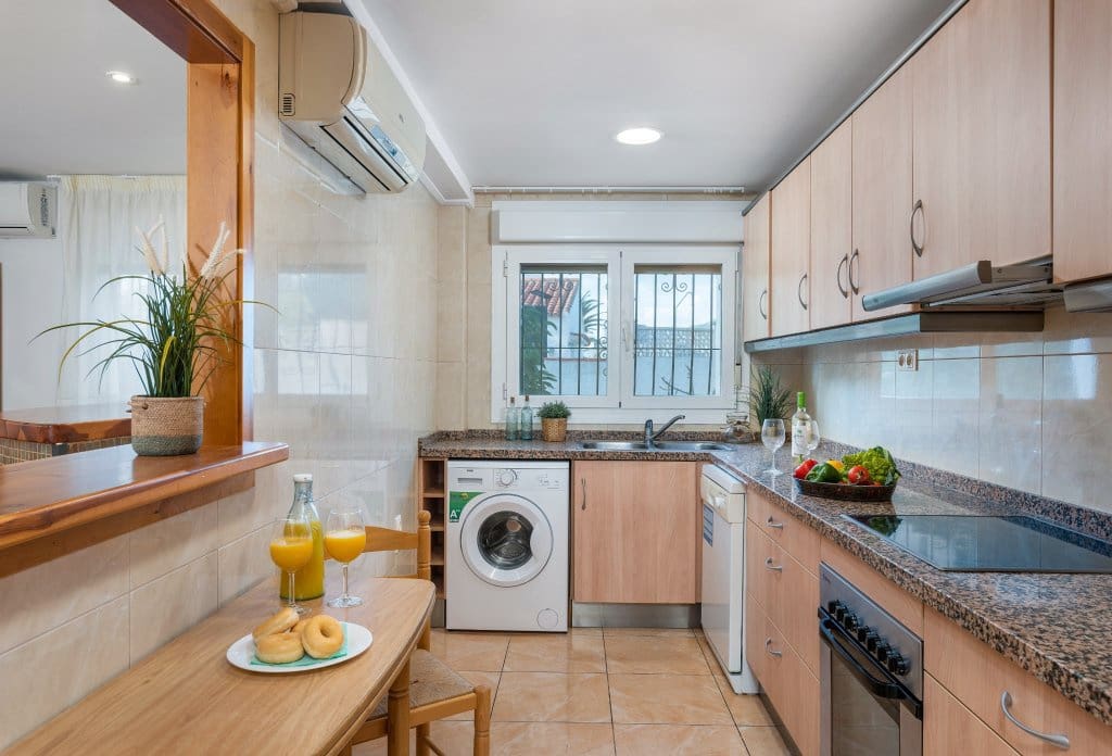 13 slaapkamer Villa te koop in Calpe / Calp met zwembad - € 2.125.000 (Ref: 10043933)