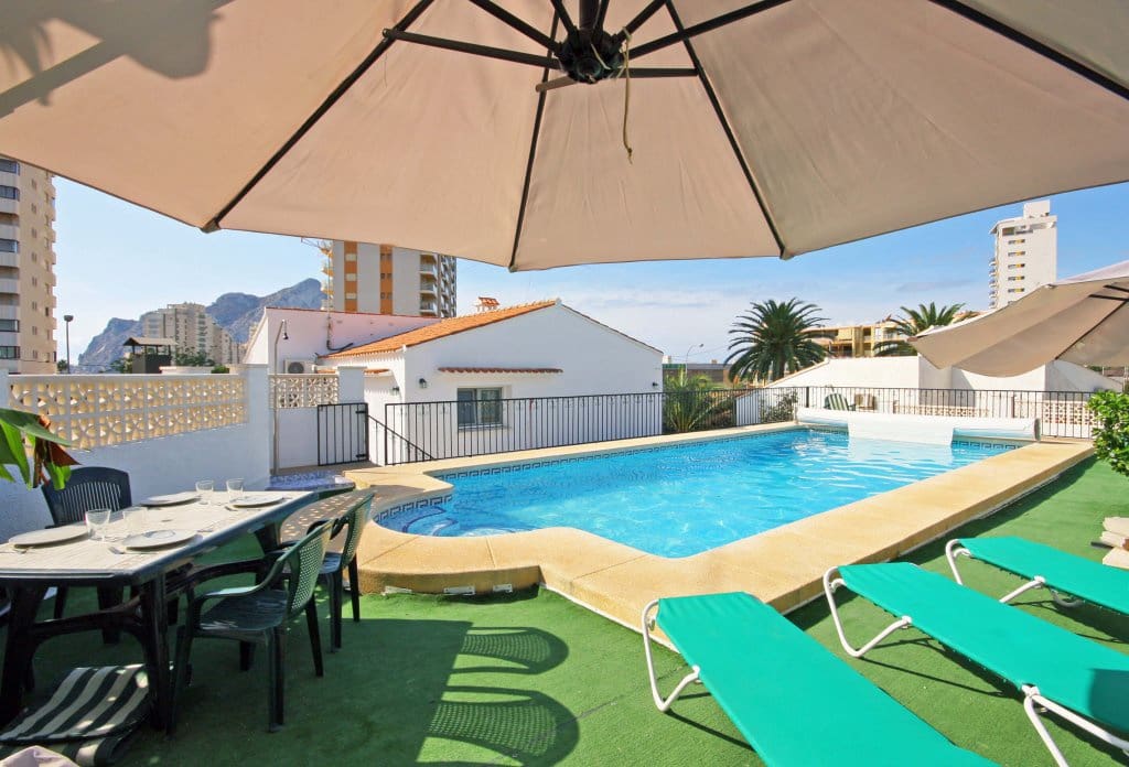 13 slaapkamer Villa te koop in Calpe / Calp met zwembad - € 2.125.000 (Ref: 10043933)
