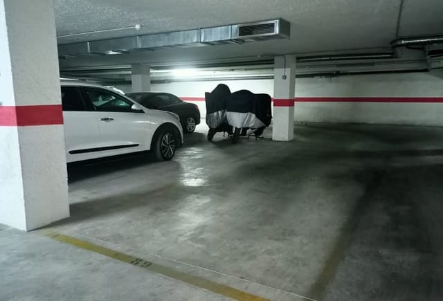 Garage in vendita in Pueblo, Calpe / Calp - 28.000 € (Rif: 10043936)