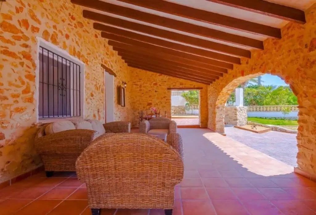 5 chambre Villa/Maison à vendre à Calpe / Calp avec piscine - 710 000 € (Ref: 10043939)