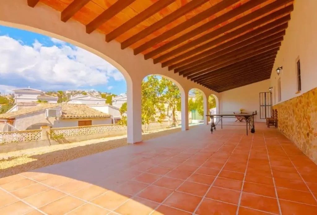5 chambre Villa/Maison à vendre à Calpe / Calp avec piscine - 710 000 € (Ref: 10043939)