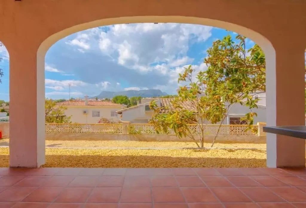 5 chambre Villa/Maison à vendre à Calpe / Calp avec piscine - 710 000 € (Ref: 10043939)