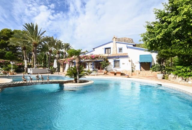 4 chambre Villa/Maison à vendre à Canuta, Calpe / Calp avec piscine - 1 908 900 € (Ref: 10043944)