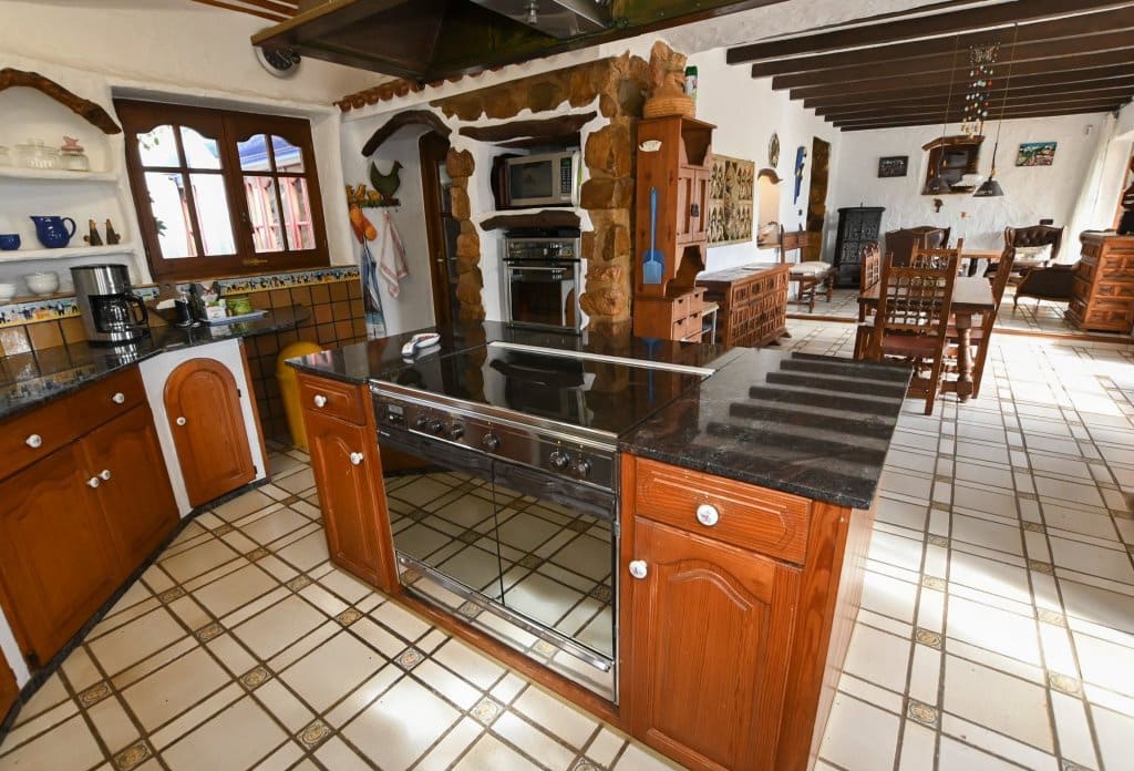 4 chambre Villa/Maison à vendre à Calpe / Calp avec piscine - 1 908 900 € (Ref: 10043944)