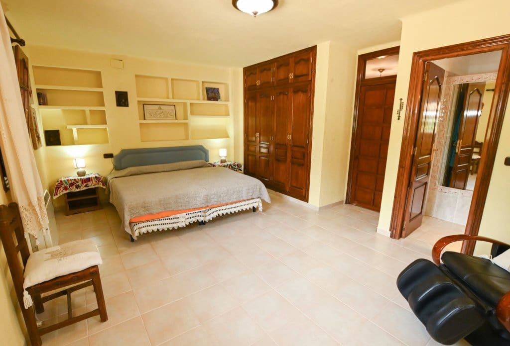 4 chambre Villa/Maison à vendre à Calpe / Calp avec piscine - 1 908 900 € (Ref: 10043944)