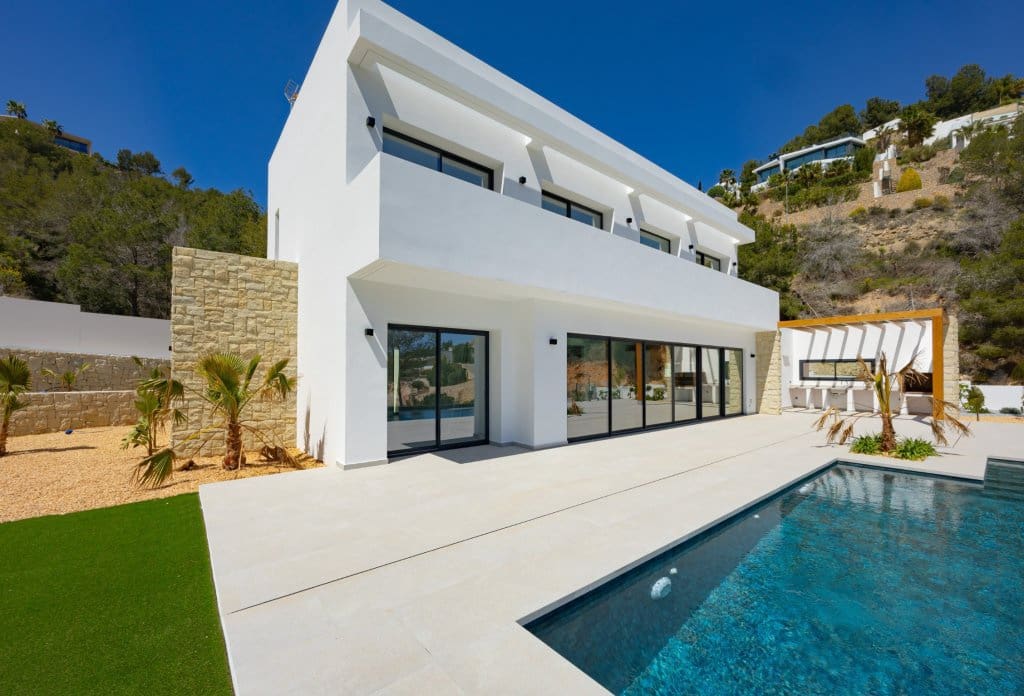 Chalet de 4 habitaciones en Benissa en venta con piscina - 1.700.000 € (Ref: 10043950)