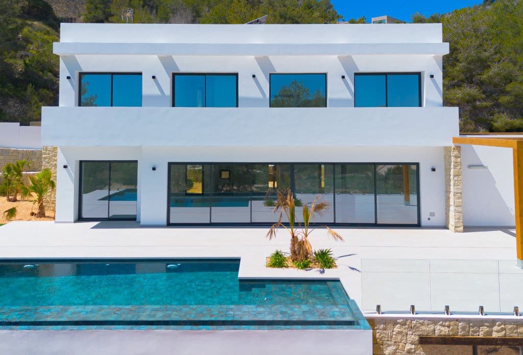 Chalet de 4 habitaciones en Benissa en venta con piscina - 1.700.000 € (Ref: 10043950)