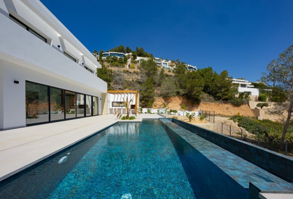 Chalet de 4 habitaciones en Benissa en venta con piscina - 1.700.000 € (Ref: 10043950)