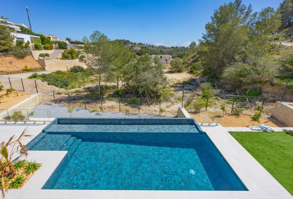 Chalet de 4 habitaciones en Benissa en venta con piscina - 1.700.000 € (Ref: 10043950)