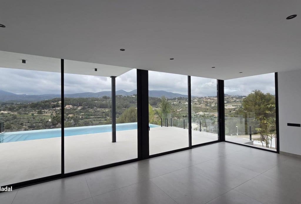 3 makuuhuone Huvila myytävänä paikassa Calpe / Calp mukana uima-altaan - 1 135 000 € (Ref: 10043952)