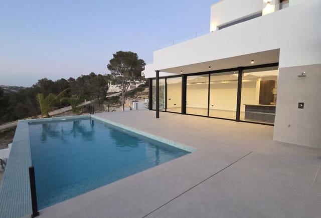 3 bedroom Villa for sale in Cometa - Carrió, Calpe / Calp with pool - € 1,135,000 (Ref: 10043952)