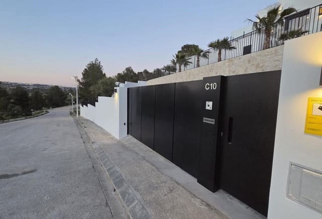 3 bedroom Villa for sale in Cometa - Carrió, Calpe / Calp with pool - € 1,135,000 (Ref: 10043952)