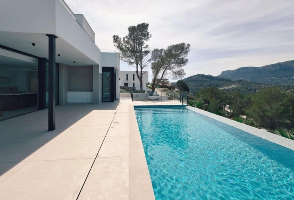 3 makuuhuone Huvila myytävänä paikassa Calpe / Calp mukana uima-altaan - 1 135 000 € (Ref: 10043952)