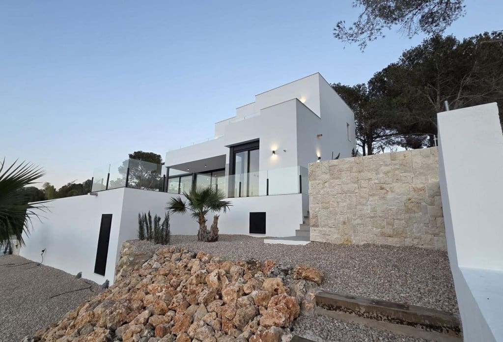 3 makuuhuone Huvila myytävänä paikassa Calpe / Calp mukana uima-altaan - 1 135 000 € (Ref: 10043952)